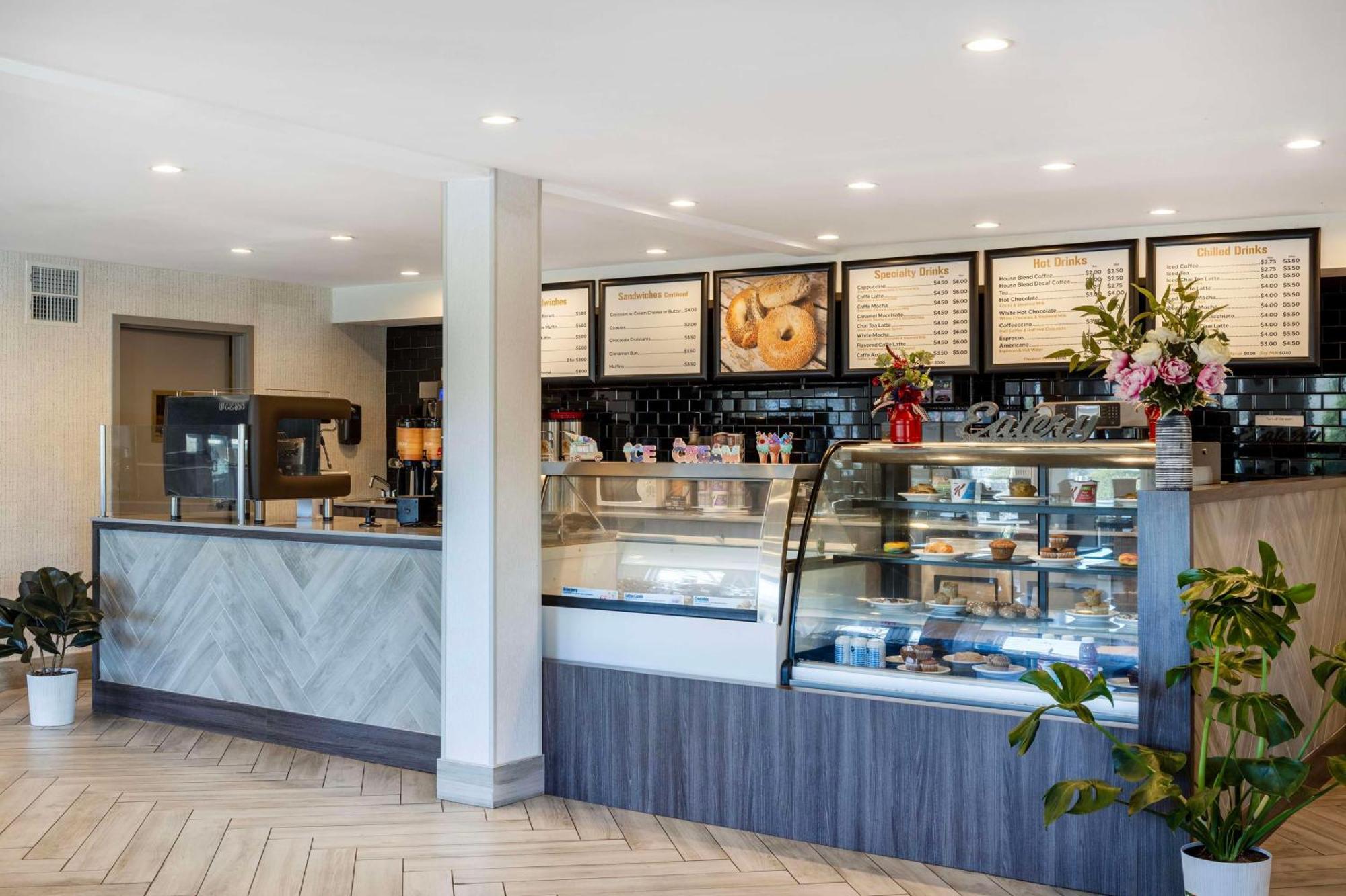 Aiden By Best Western Cape Cod - Уест Ярмут Екстериор снимка