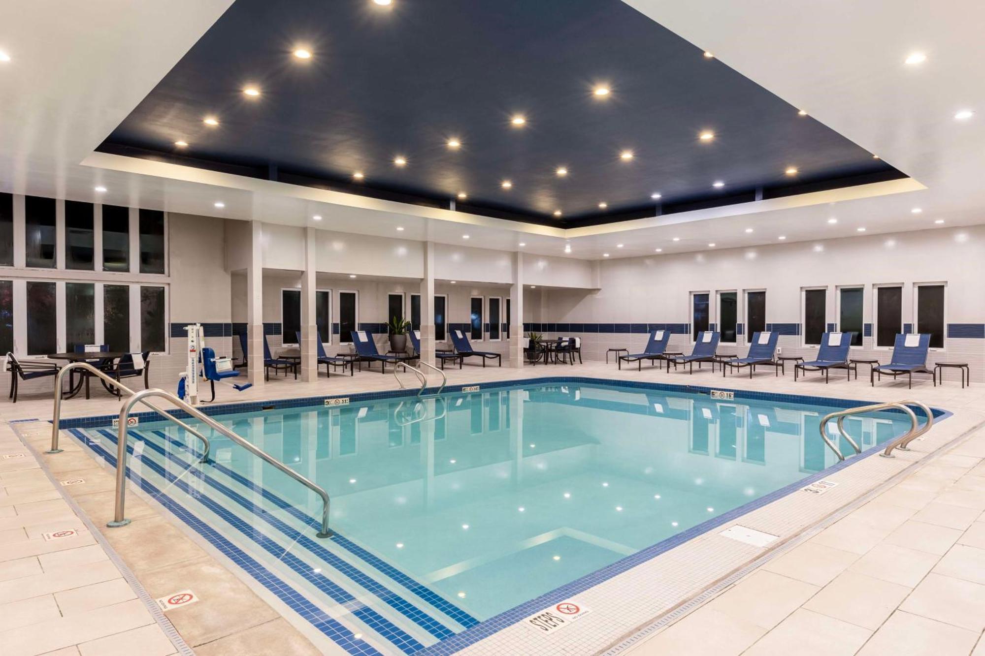 Aiden By Best Western Cape Cod - Уест Ярмут Екстериор снимка